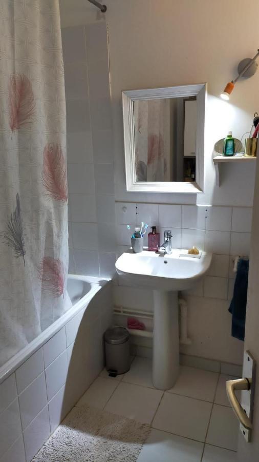 Chambre Hote Chez L'Habitant Residence Sous Les Pins Кассі Екстер'єр фото